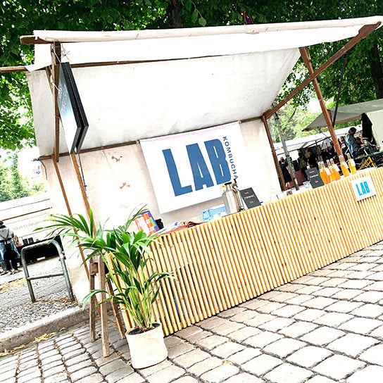 Kombucha Marktstand Boxhagener Platz Boxi Markt Berlin